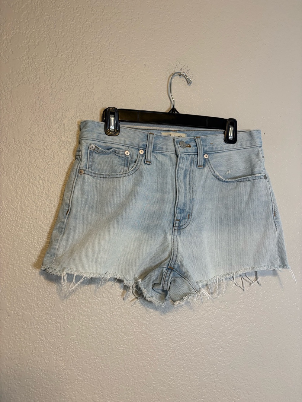 Madewell Relaxed Denim Shorts 26 Light Wash Raw Hem cut off